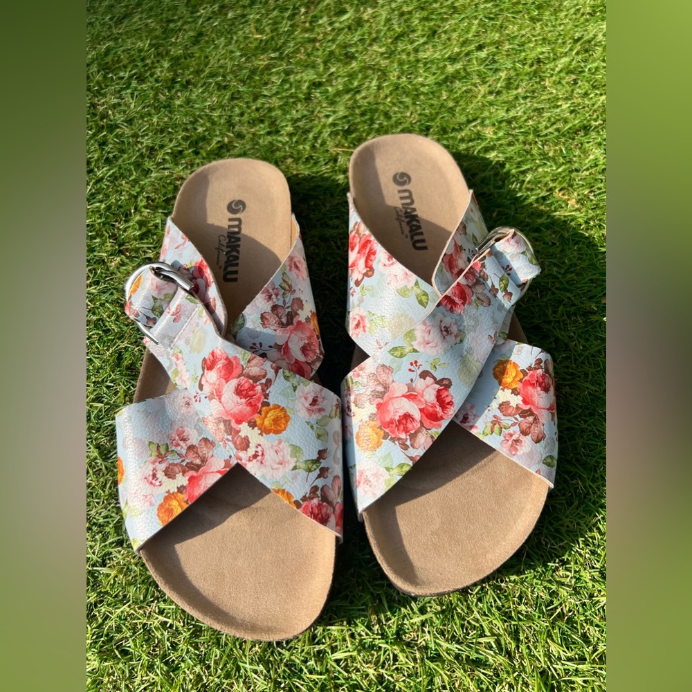 Nwot Makalua Sandals